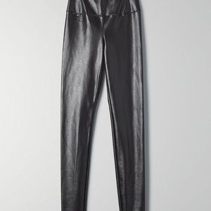 Daria Vegan Ankle Leggings Medium